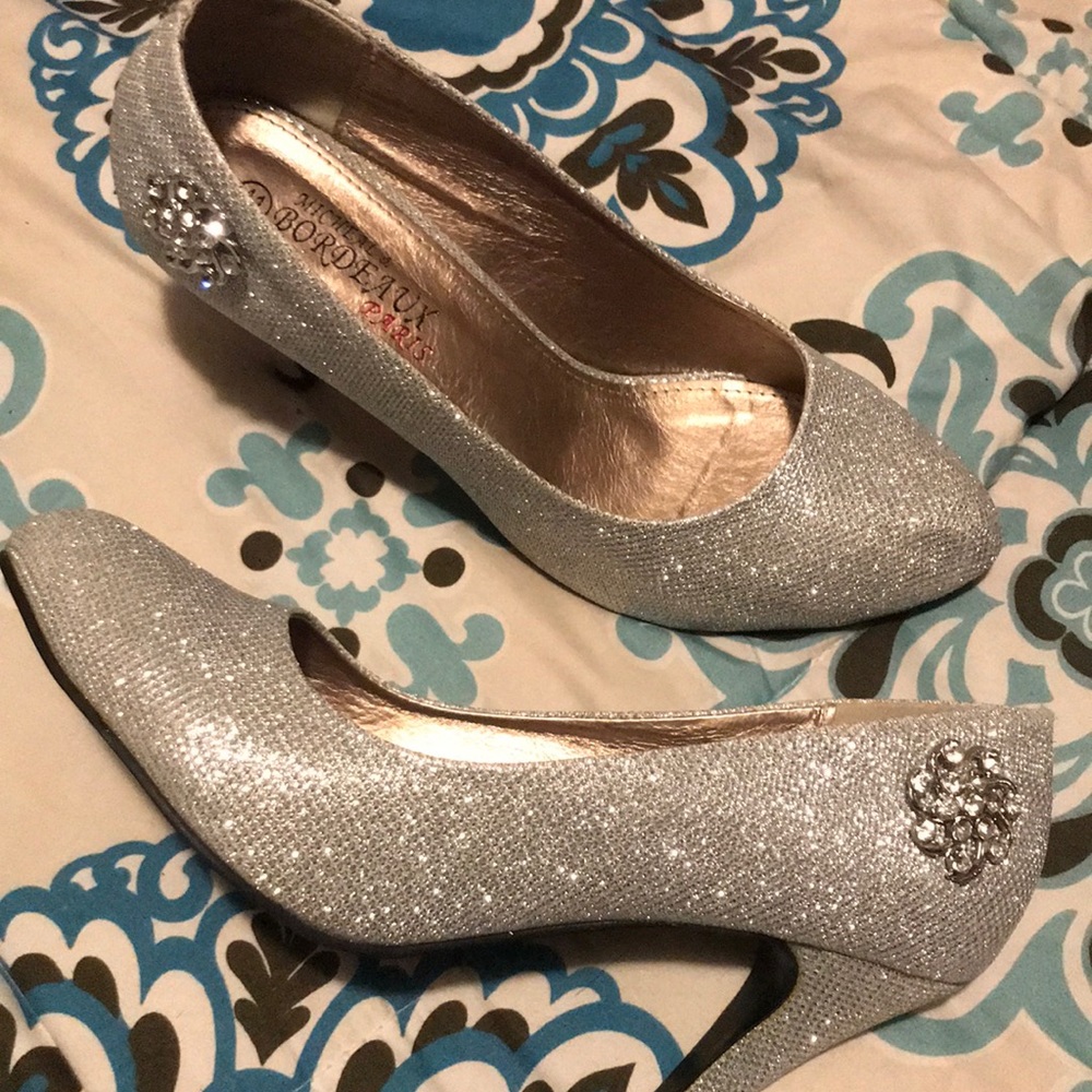 WOMENS HEELS LIKE NEW, SIZE 41